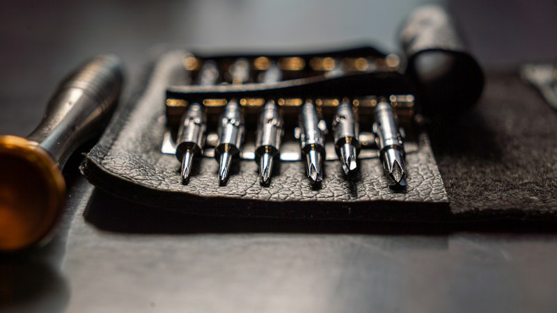 Tools & Hardware